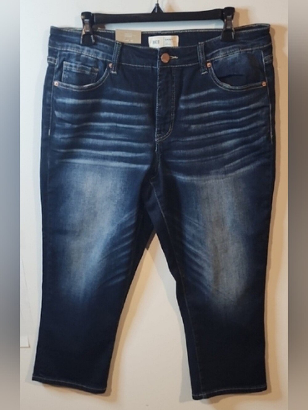 BKE Gabby High Rise Curvy Capri Jeans NWT Size 30